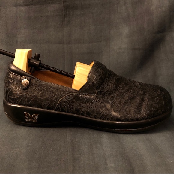 Alegria Shoes - Alegria Tooled Leather “Kelly” GUC